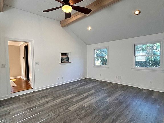 5th image of 4856 Edsal Dr