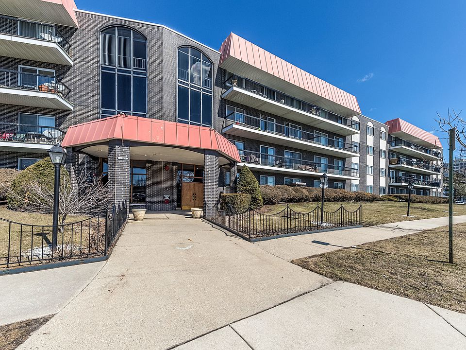 1st image of 4840 Foster St APT 313