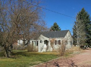 3316 Lingle Loop Rd, Lingle, WY 82223