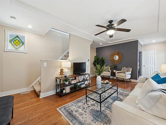 5th image of 6206 Fyler Ave