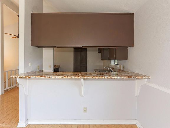 4th image of 13619 Lake Wildwood Dr