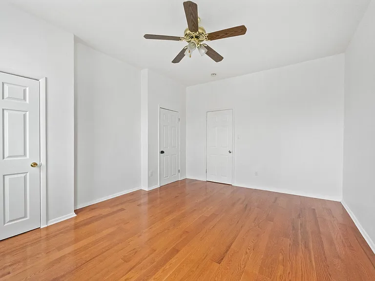 3805 Palisade Ave #3 — Photo 12