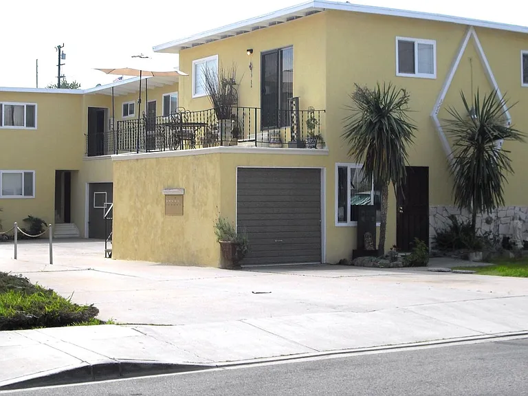 2008 Carnegie Lane — Photo 1
