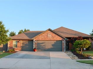 1408 Baycharter St, Norman, OK 73071