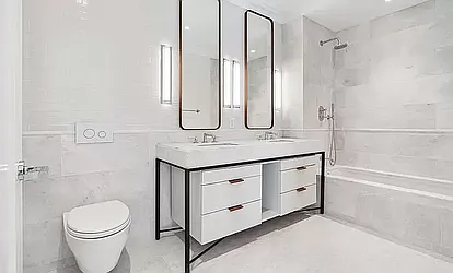 Sold by Hooli Homes New York Inc