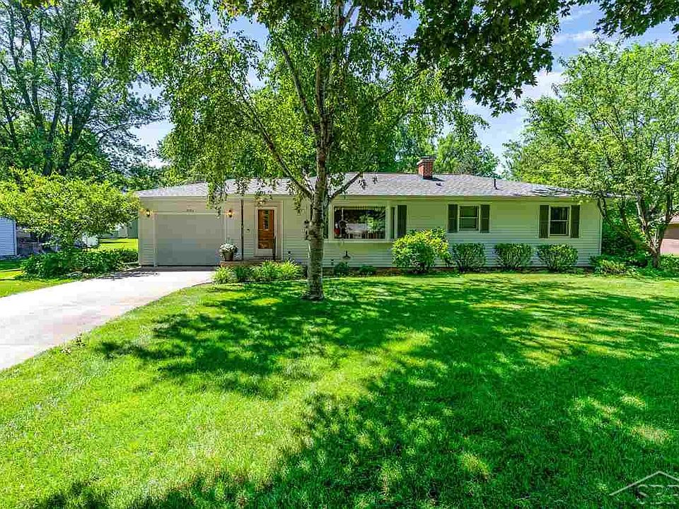 1st image of 3092 Lois Ave