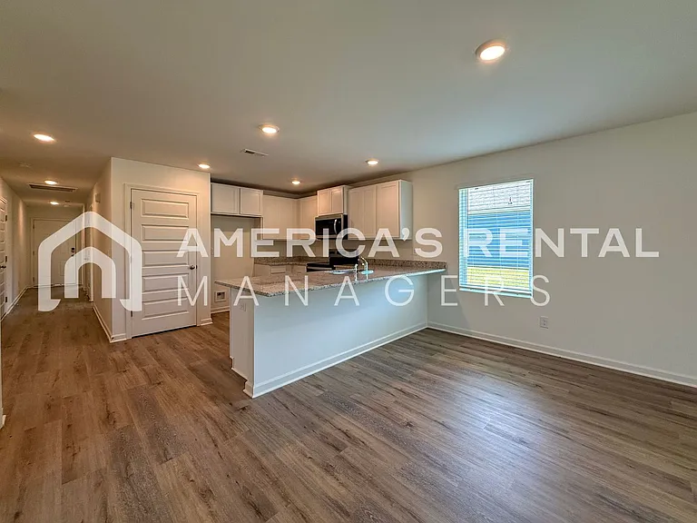 18584 Caffee Dr — Photo 11
