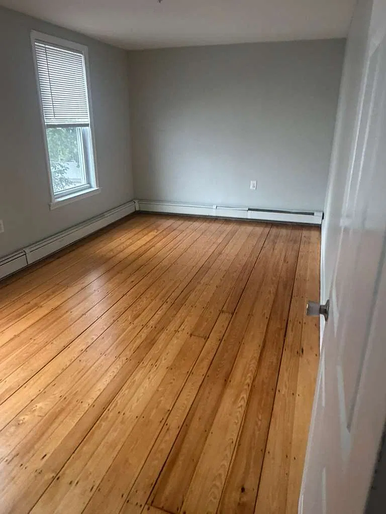 3 bed, 1.5 bath, 1250 sqft, $2,850 — Photo 3