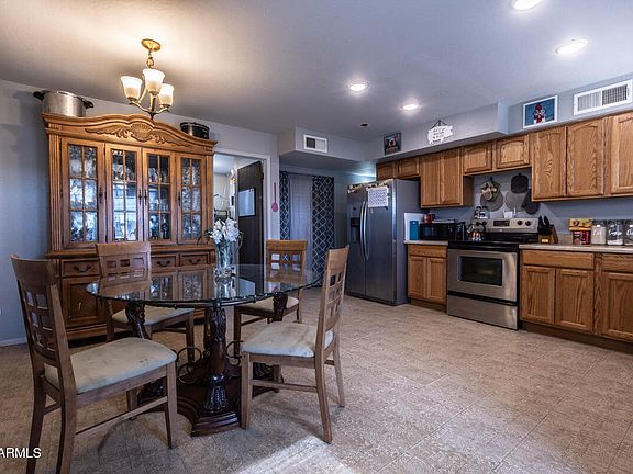 5th image of 75 N PHOENIX Street