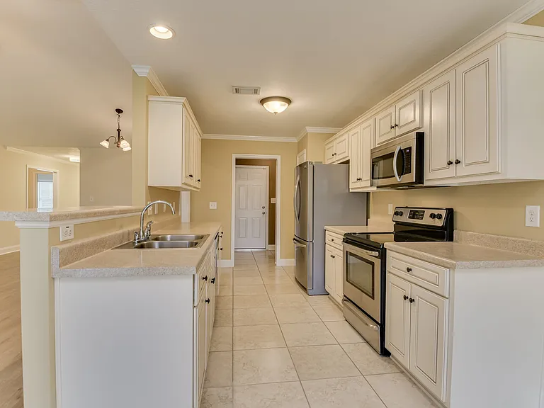 2110 Red Maple Trce — Photo 14