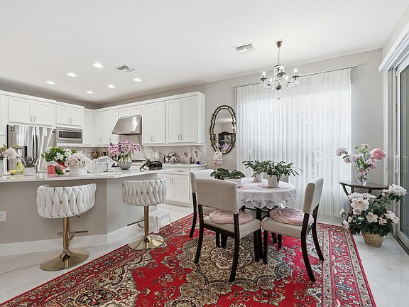 4th image of 11902 SW Coral Cove Parkway