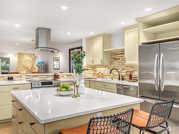 4th image of 353 101st Street SE #D-204