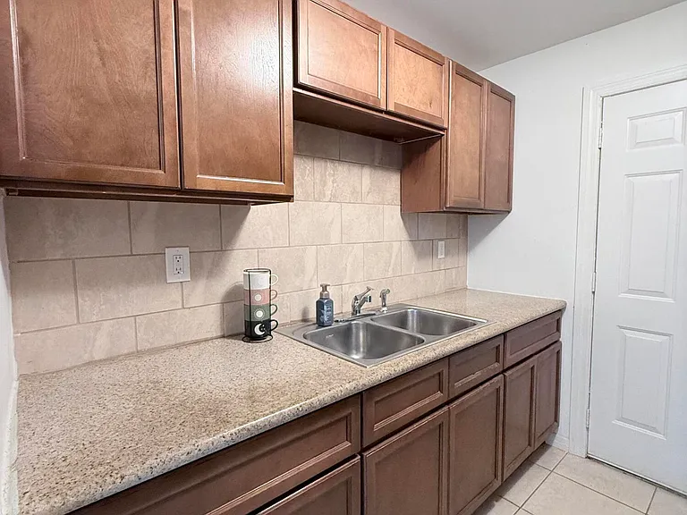 1440 Parkway Dr #8A — Photo 13