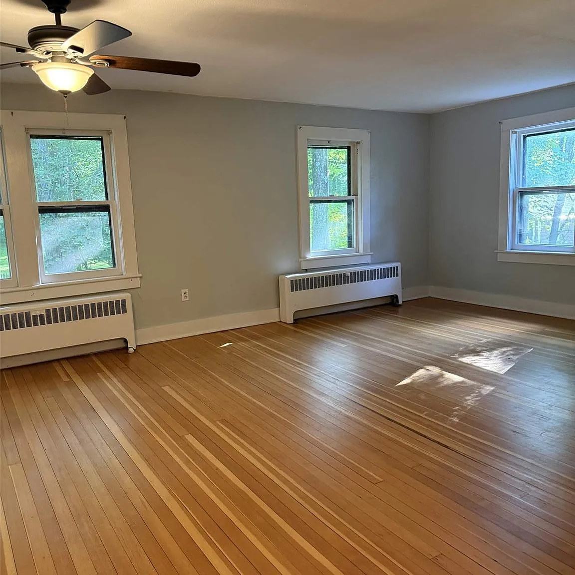 1 bed, 1.0 bath, 2904 sqft, $1,700 — Photo 3