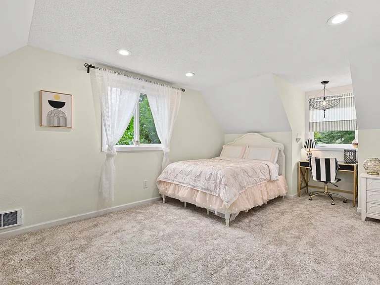 8424 NE 131st Pl — Photo 6