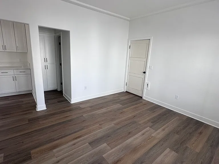 632 N Orange Dr #636 — Photo 3