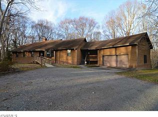 6396 Heatherwood Dr, Mechanicsville, VA 23116