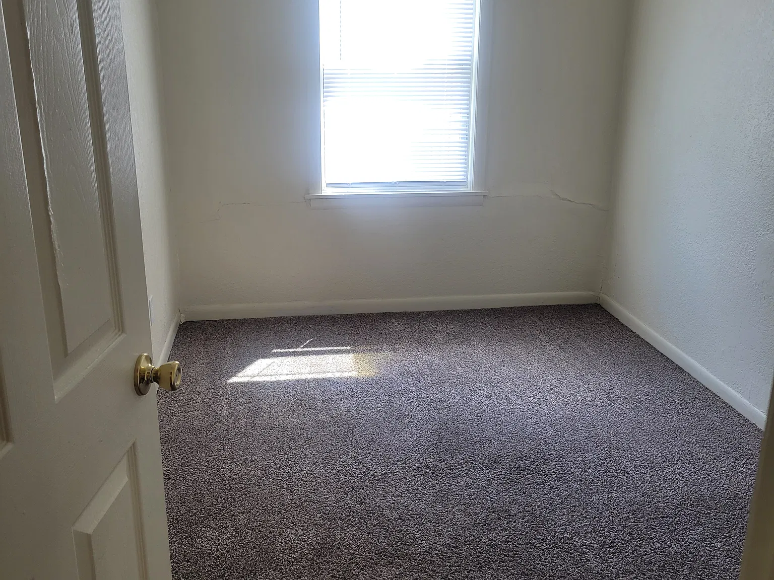 921 S Edgemere Dr — Photo 3
