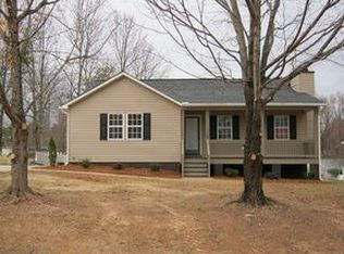 138 Meadow Wood Dr, Thomasville, NC 27360