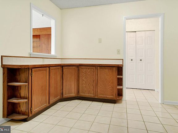 5th image of 205 E Joppa Rd APT 1604
