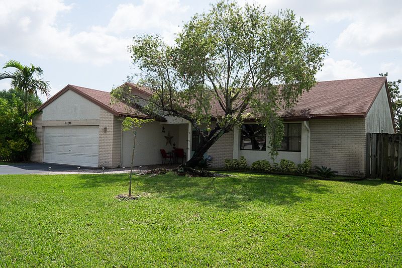 1st image of 11244 NW 43rd Pl