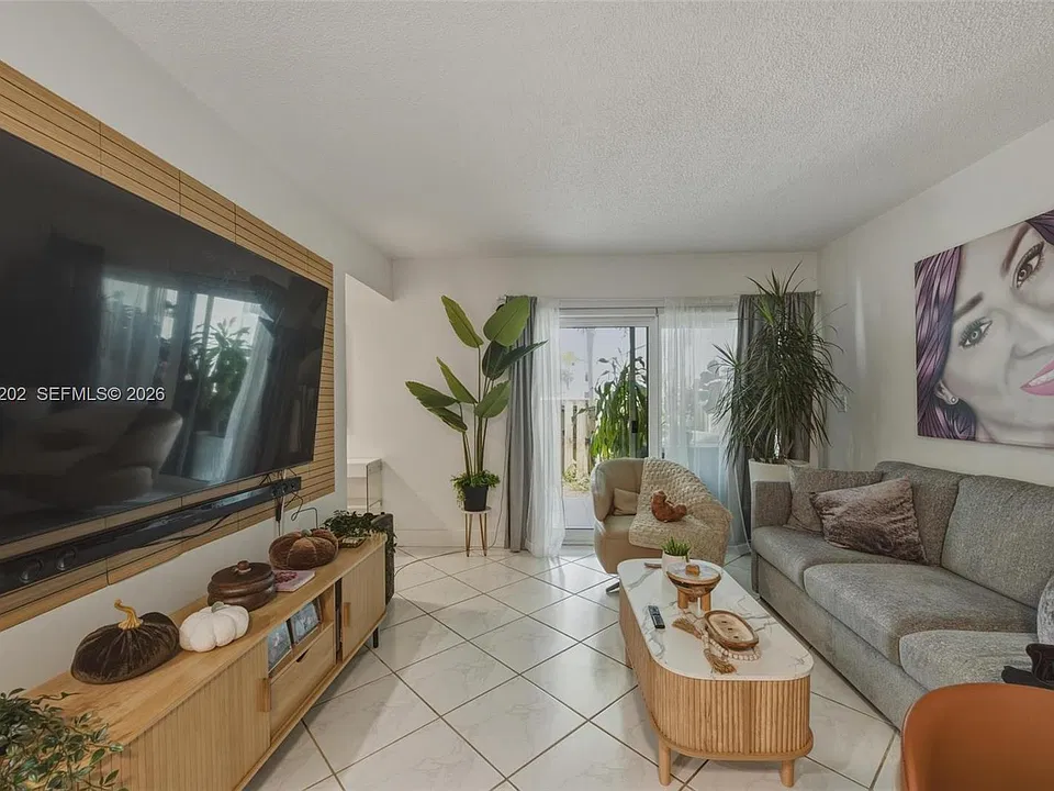 9417 Fontainebleau Blvd #108