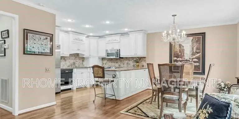 903 Dunwoody Chace — Photo 4