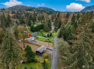 28212 N River Dr, Granite Falls, WA 98252