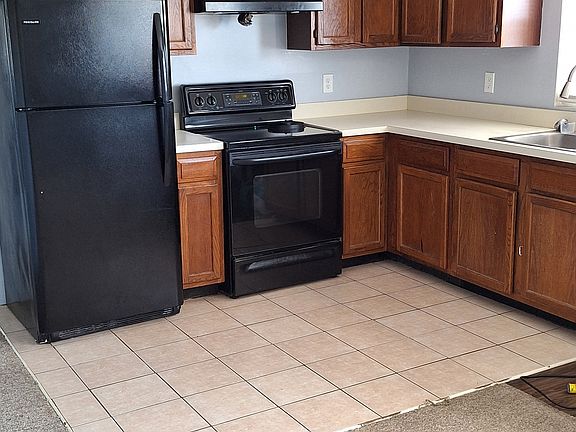 2nd image of 119 Eldredge Ave #A