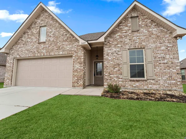 1609 Rangeland Ave, Zachary, LA 70791