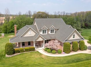 384 Meadow Vw, Burlington, IL 60109