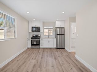 6935 Fallbrook Ave, West Hills, CA 91307