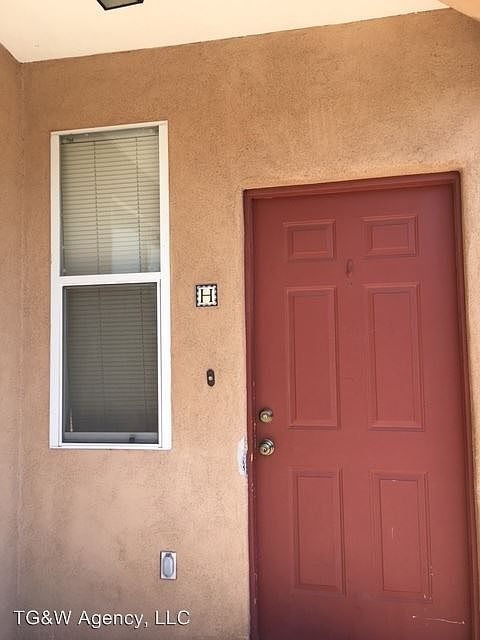 1st image of 615 Menaul Blvd NW Unit H