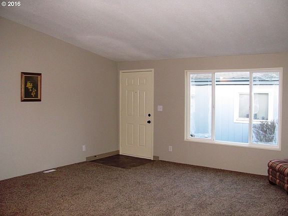 3rd image of 14412 NE 52nd St