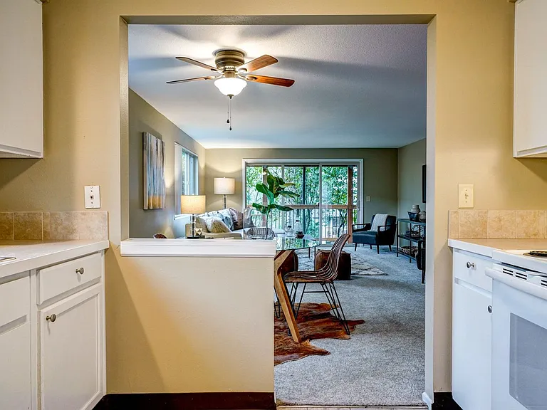 Upland Terrace — Photo 23