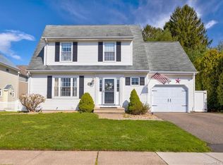 18 Harris Dr, Newington, CT 06111