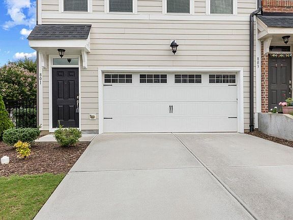 3rd image of 801 Grafton Peak Ln