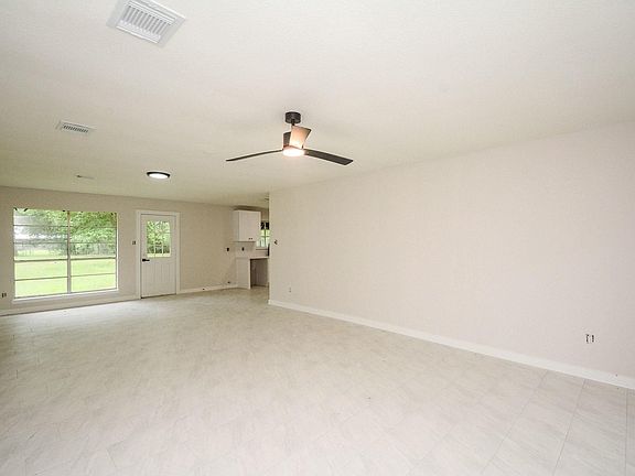 4th image of 16796 Red Leaf Ln
