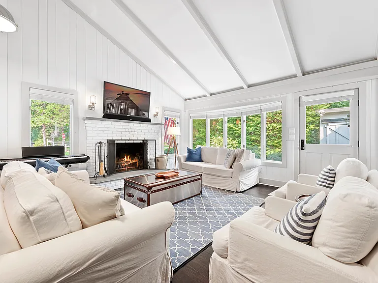 6 Wooleys Dr — Photo 4