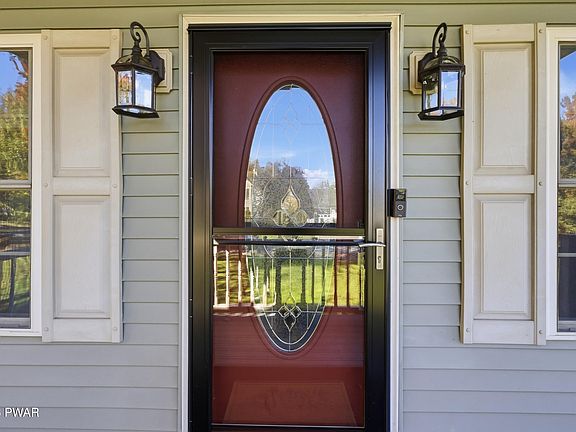 5th image of 14 Brookside Rd