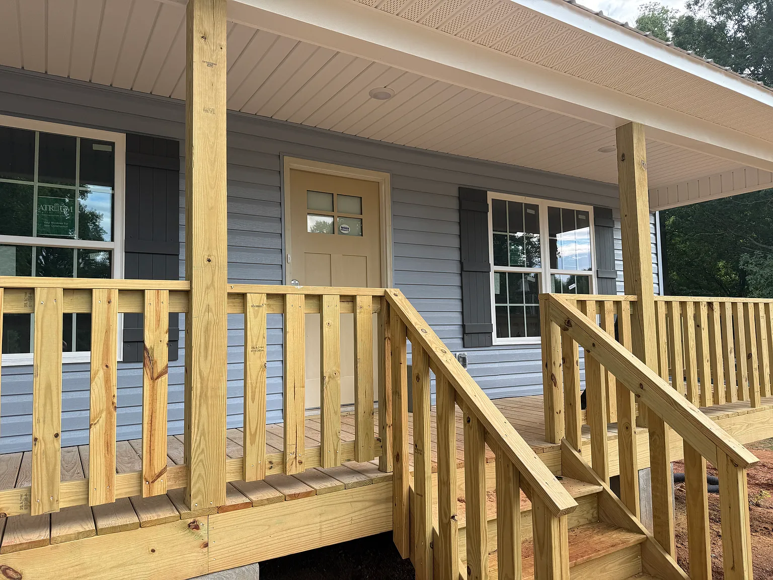 3 bed, 1100 sqft, $1,695 — Photo 2