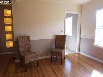 4th image of 306 E 12th St Unit 306