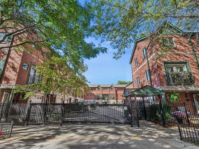 5320 N Kenmore Ave, Chicago, IL, 60640