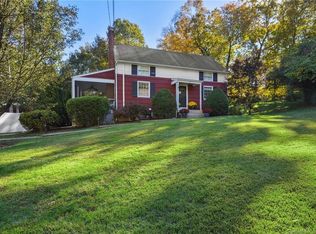 8 Olive Ln, Norwalk, CT 06854