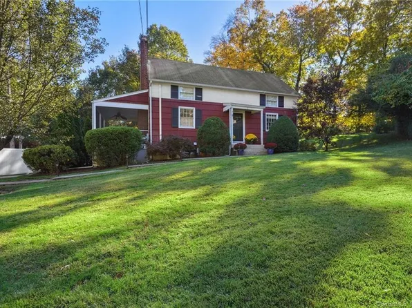 8 Olive Lane, Norwalk, CT 06854