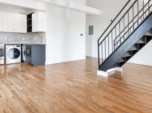 390 Bergen St #PENTHOUSE