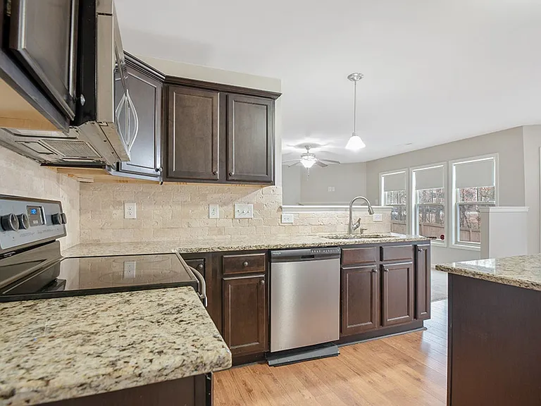 630 Flaherty Ave — Photo 9