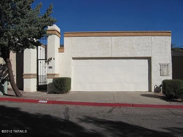 3376 W Camino De Amigos — Photo 1