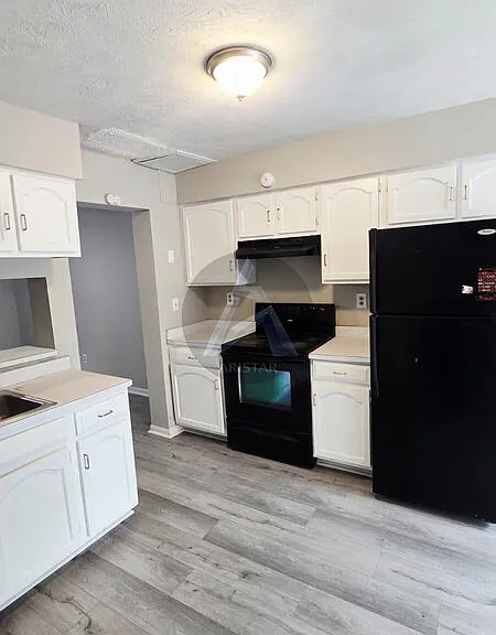 2646 Briarwood Dr SE — Photo 4