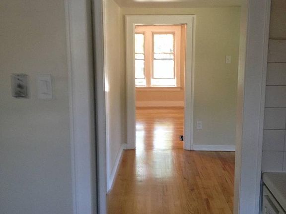 5th image of 1123 Midland Blvd